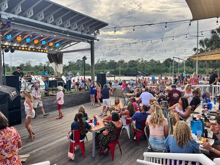 Myrtle Beach coastline and vacation attractions
